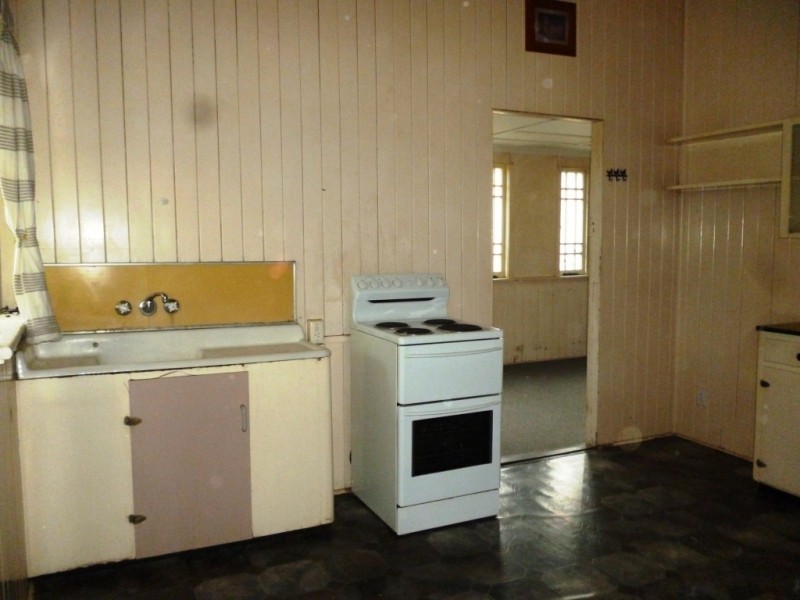 2/74 Glebe Road, Newtown QLD 4305