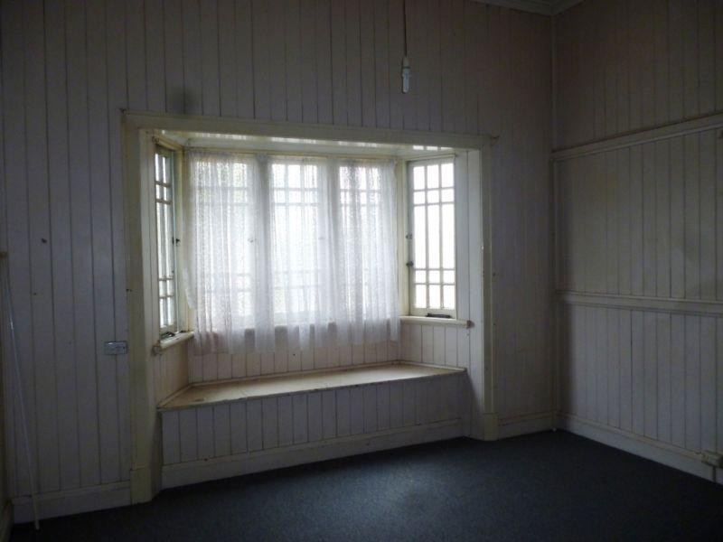 2/74 Glebe Road, Newtown QLD 4305