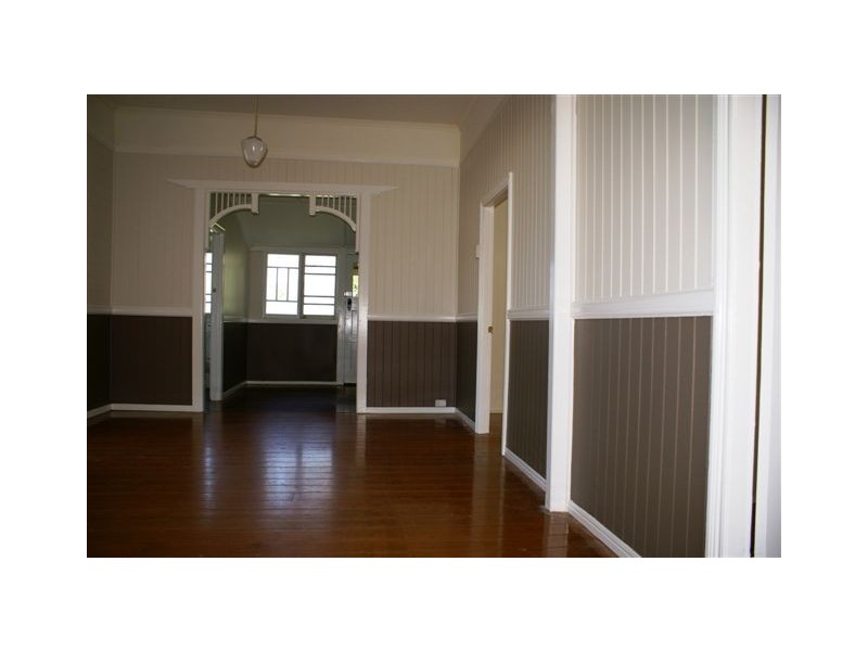 39 Hill Street, North Ipswich QLD 4305