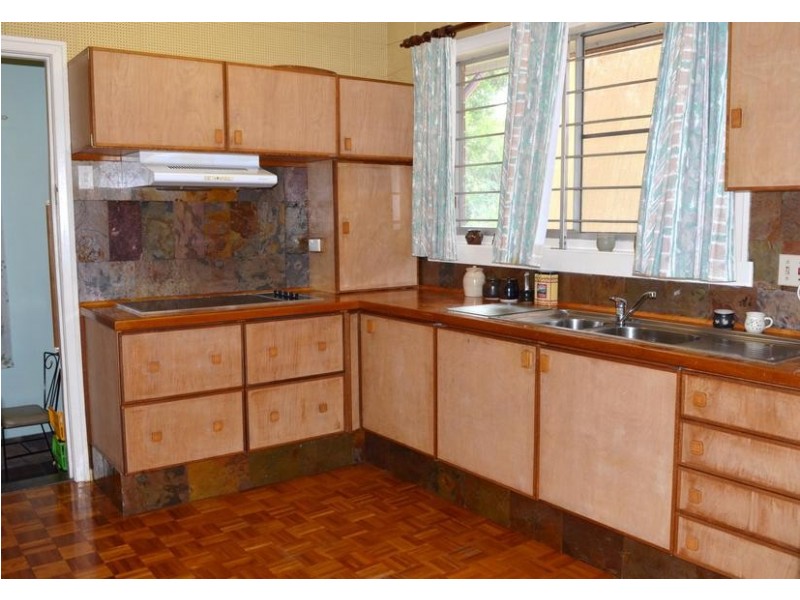 15 Cribb Street, Sadliers Crossing QLD 4305