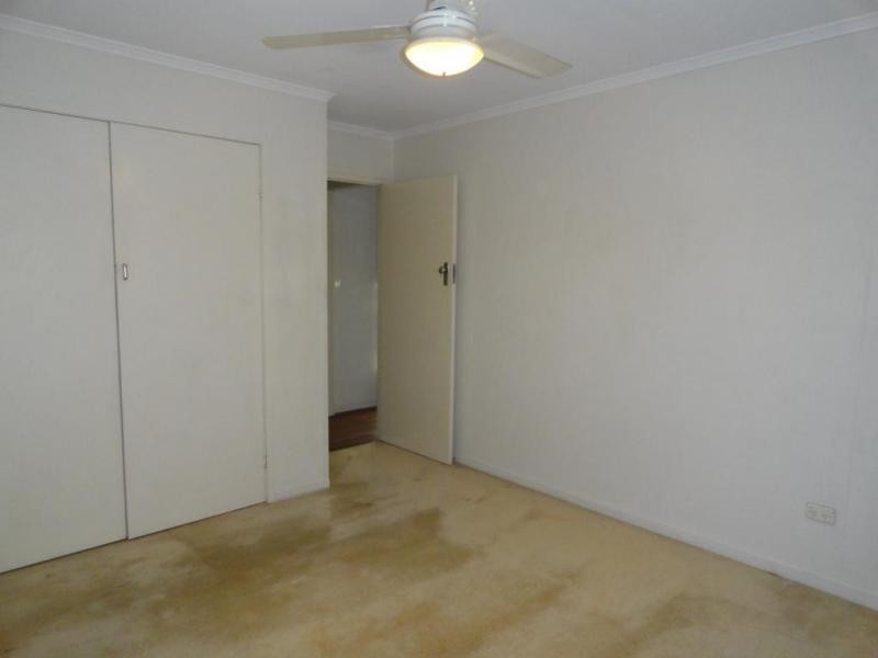10 Flinders Drive, Leichhardt QLD 4305