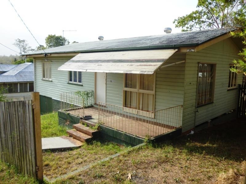 5 Chamberlain Street, Sadliers Crossing QLD 4305