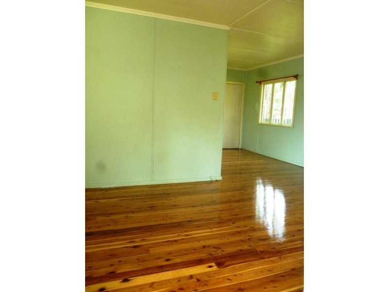 5 Chamberlain Street, Sadliers Crossing QLD 4305