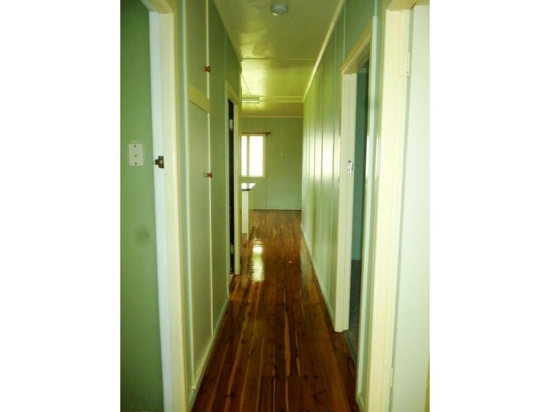 5 Chamberlain Street, Sadliers Crossing QLD 4305