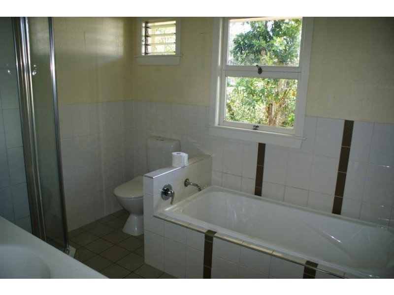 2a Chamberlain Street, Sadliers Crossing QLD 4305