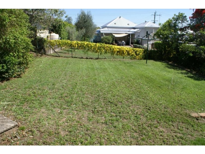 2a Chamberlain Street, Sadliers Crossing QLD 4305