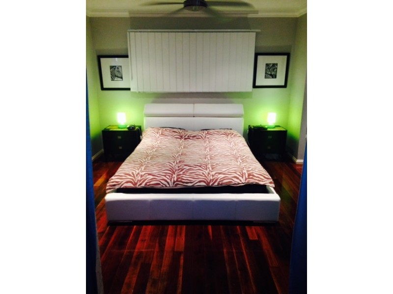 29 Woodford Street, One Mile QLD 4305