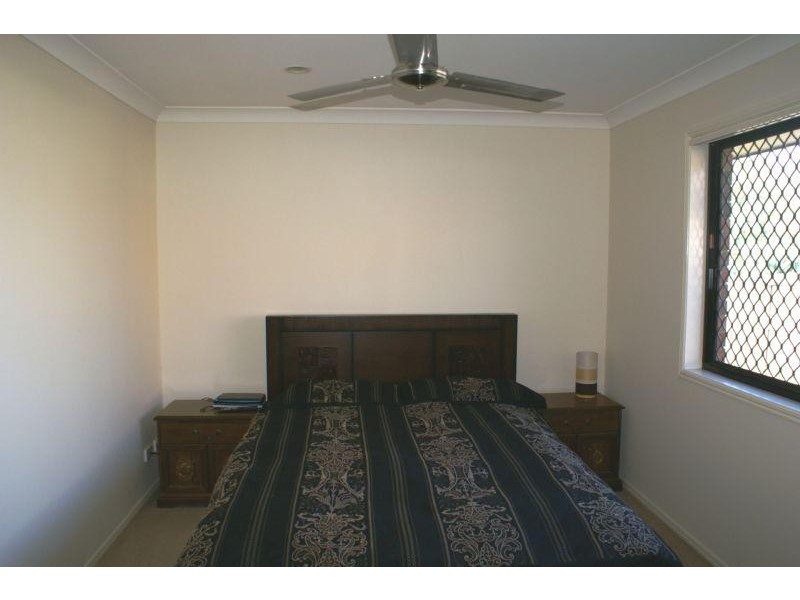 24 Pencarrow Crescent, Raceview QLD 4305