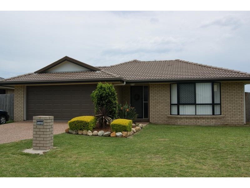 10 McInnes Street, Lowood QLD 4311