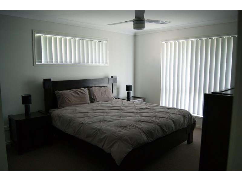 10 McInnes Street, Lowood QLD 4311