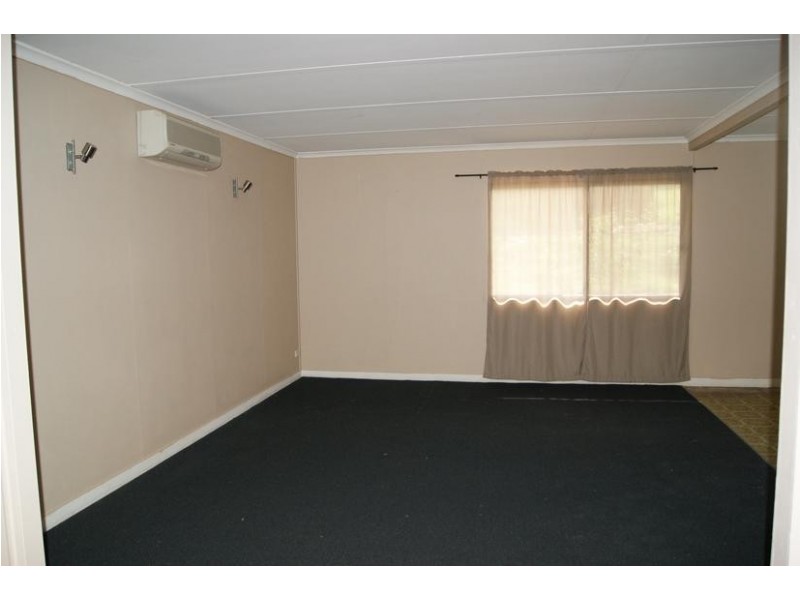 38 Berry Street, Churchill QLD 4305