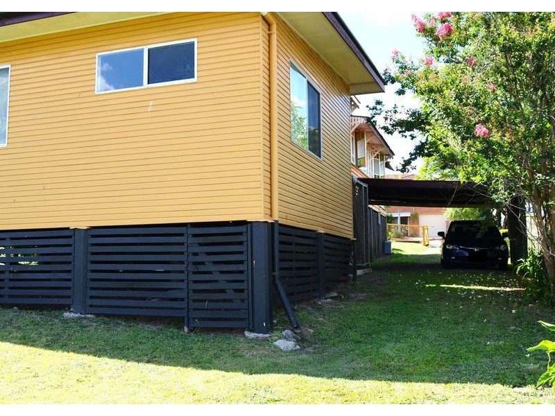17 Martin Street, Woodend QLD 4305