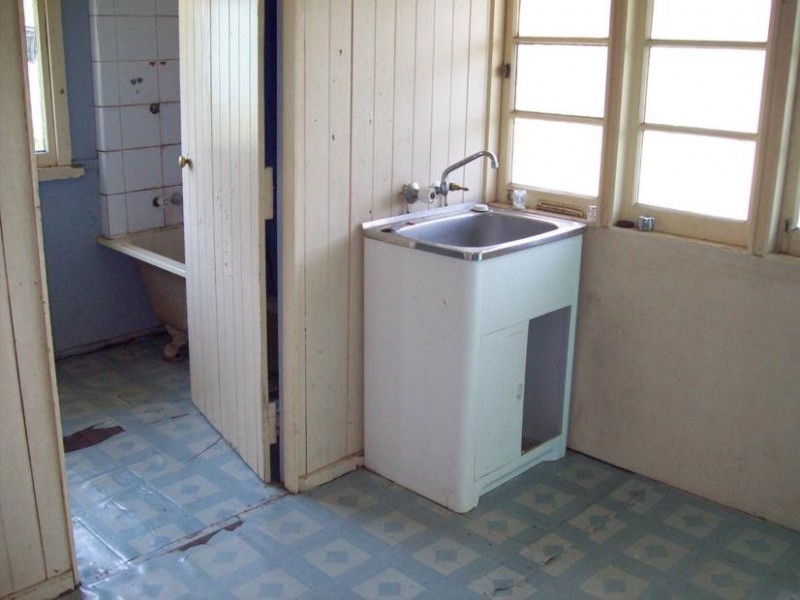 25 Jacaranda Street, East Ipswich QLD 4305