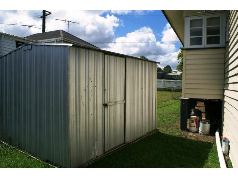 32 Wattle Street, North Booval QLD 4304