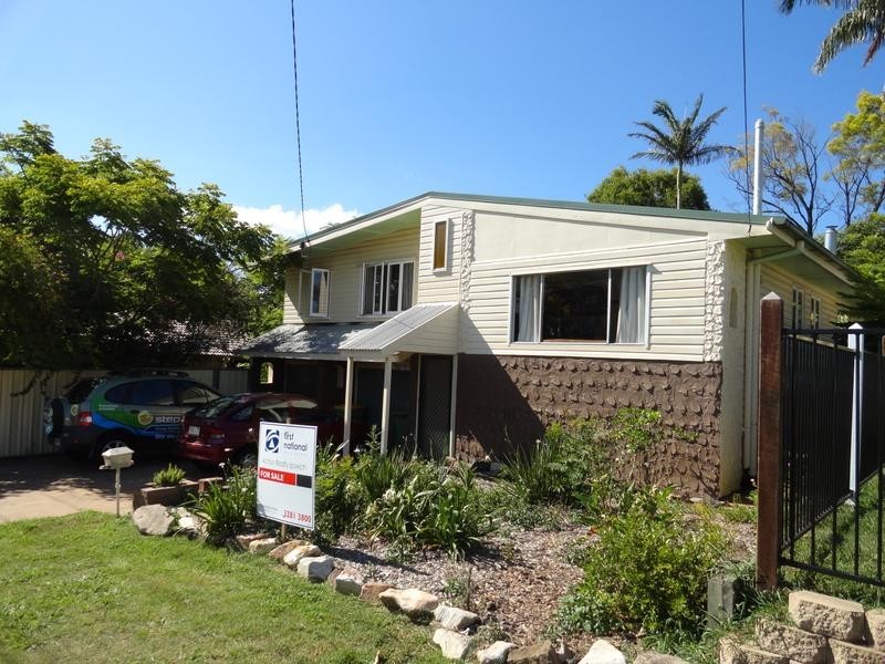 17 Hayes Street, Raceview QLD 4305
