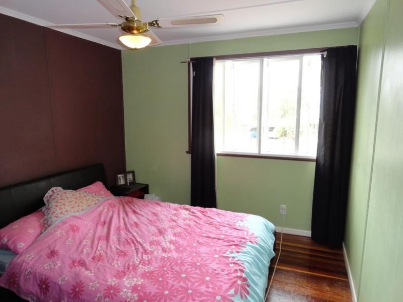 17 Hayes Street, Raceview QLD 4305