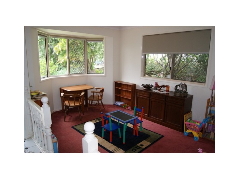 6 Clare Avenue, North Ipswich QLD 4305