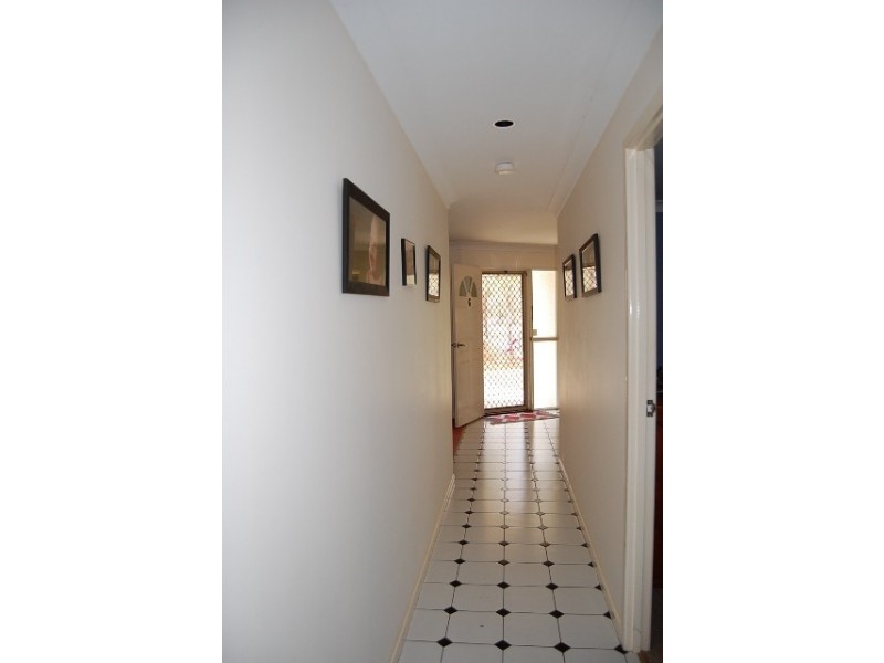 6 Clare Avenue, North Ipswich QLD 4305