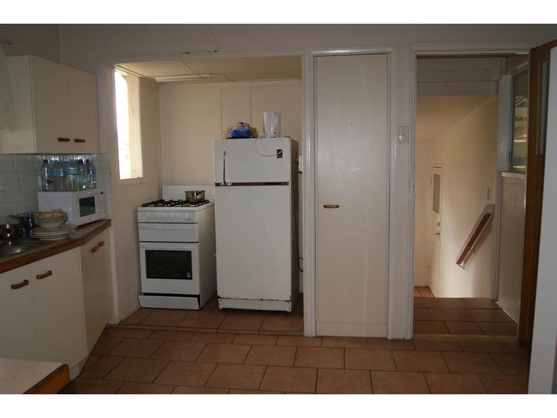 10 Shine Street, One Mile QLD 4305
