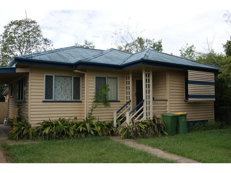 10 Shine Street, One Mile QLD 4305