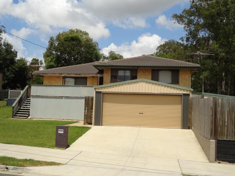 8 Slone Street, Riverview QLD 4303