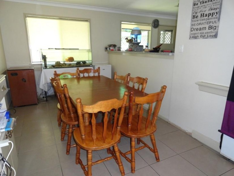 8 Slone Street, Riverview QLD 4303