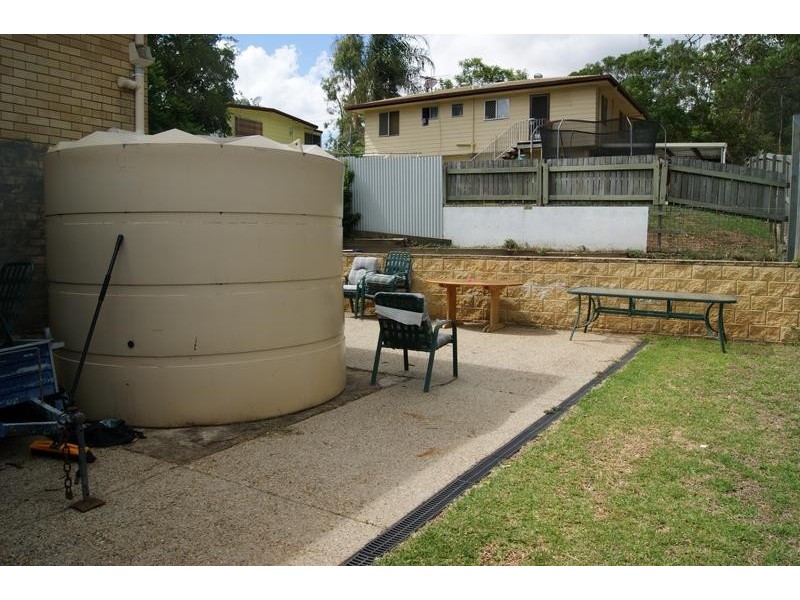 8 Slone Street, Riverview QLD 4303