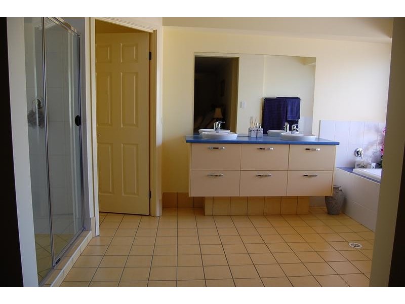 48 Diamantina Circle, Karalee QLD 4306