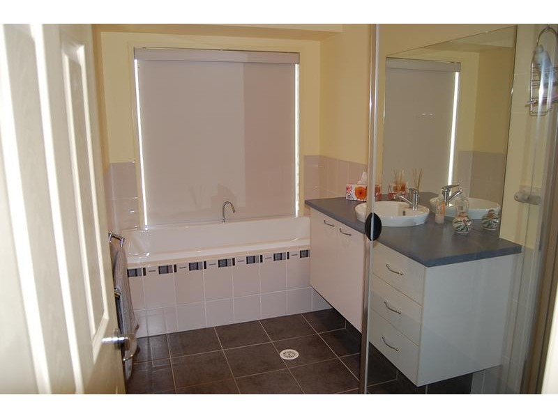 48 Diamantina Circle, Karalee QLD 4306