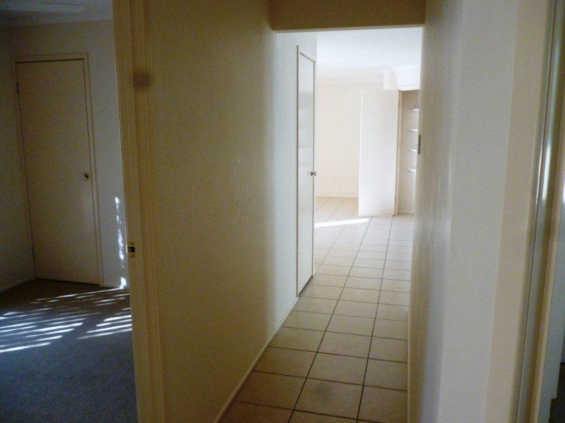 1/157a Pine Mountain Road, Brassall QLD 4305