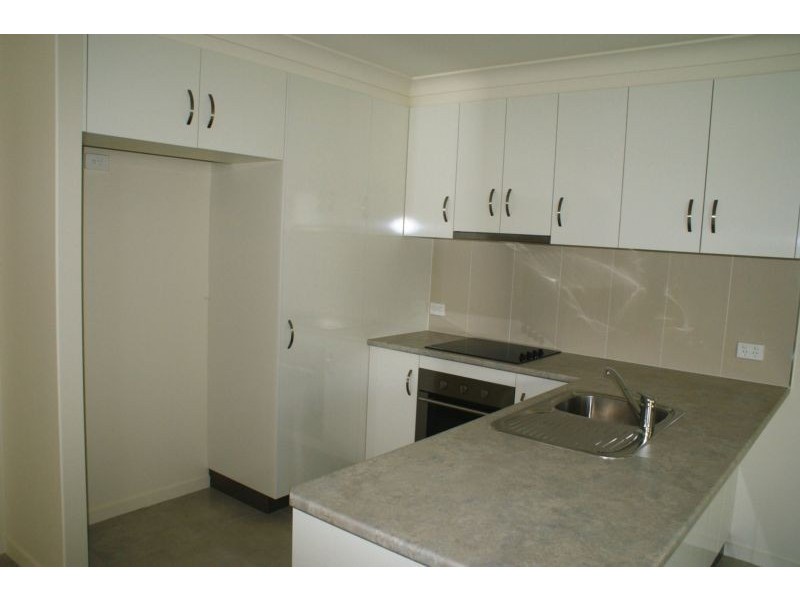 8 Otley Street, East Ipswich QLD 4305