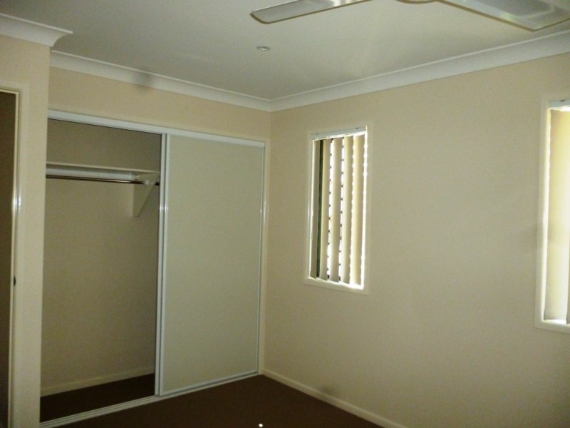 3/4 Gibbs Street, Churchill QLD 4305