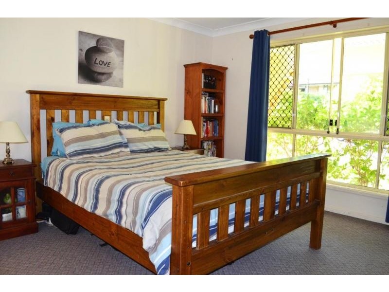 27 Edith Drive, North Ipswich QLD 4305