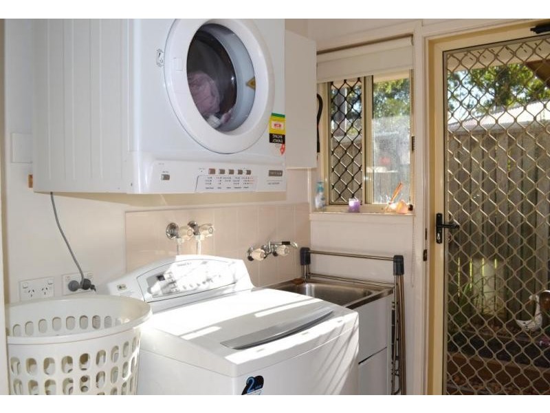27 Edith Drive, North Ipswich QLD 4305
