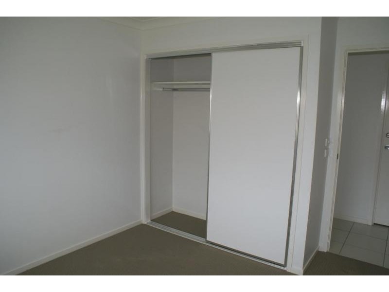 34 Peregrine Drive, Lowood QLD 4311