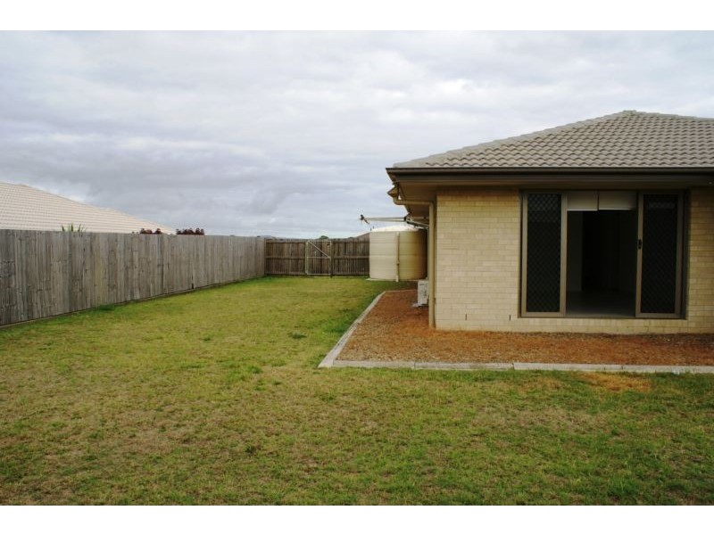 34 Peregrine Drive, Lowood QLD 4311