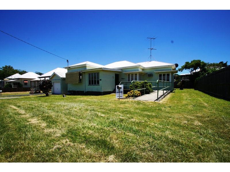 1a Moffatt Street, Ipswich QLD 4305
