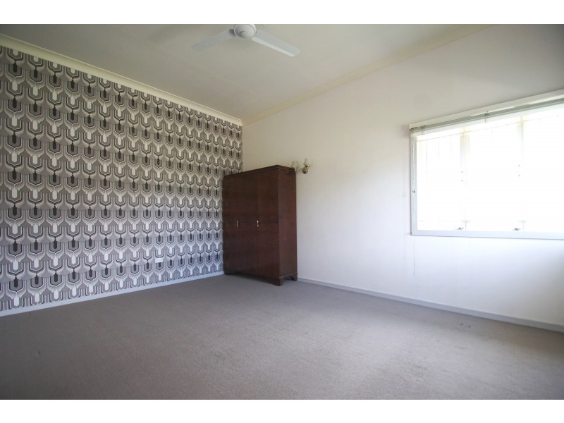 1a Moffatt Street, Ipswich QLD 4305