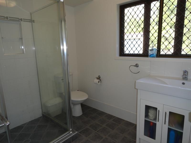 3 Beverley Court, Brassall QLD 4305