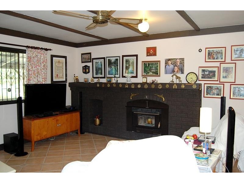 20 Islandview Street, Barellan Point QLD 4306