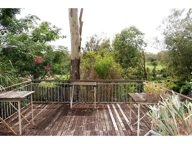 20 Islandview Street, Barellan Point QLD 4306