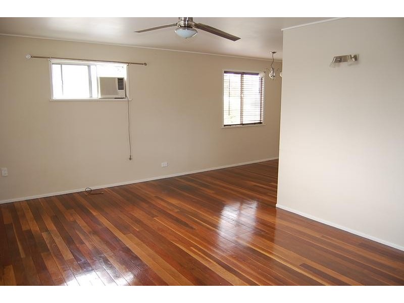 27 Trudy Street, Raceview QLD 4305