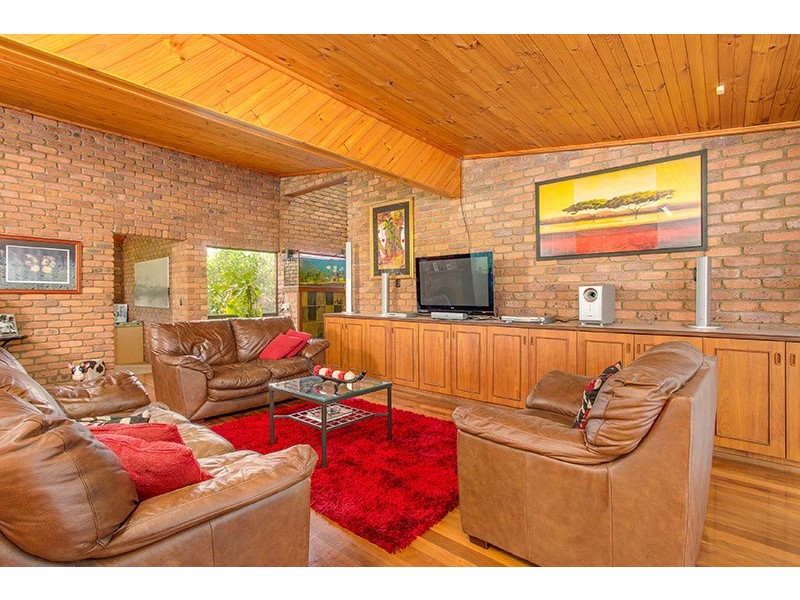 32 Stuart Street, Barellan Point QLD 4306