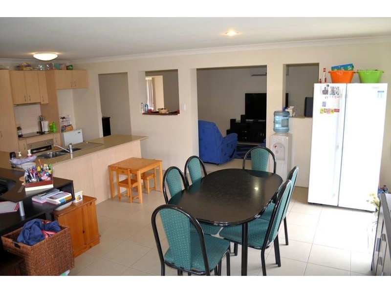 18 Aramac Street, Brassall QLD 4305
