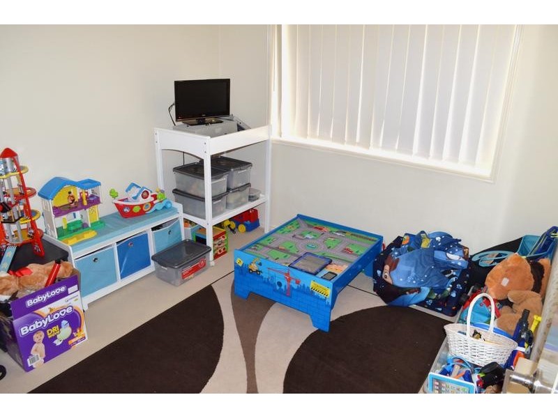 18 Aramac Street, Brassall QLD 4305