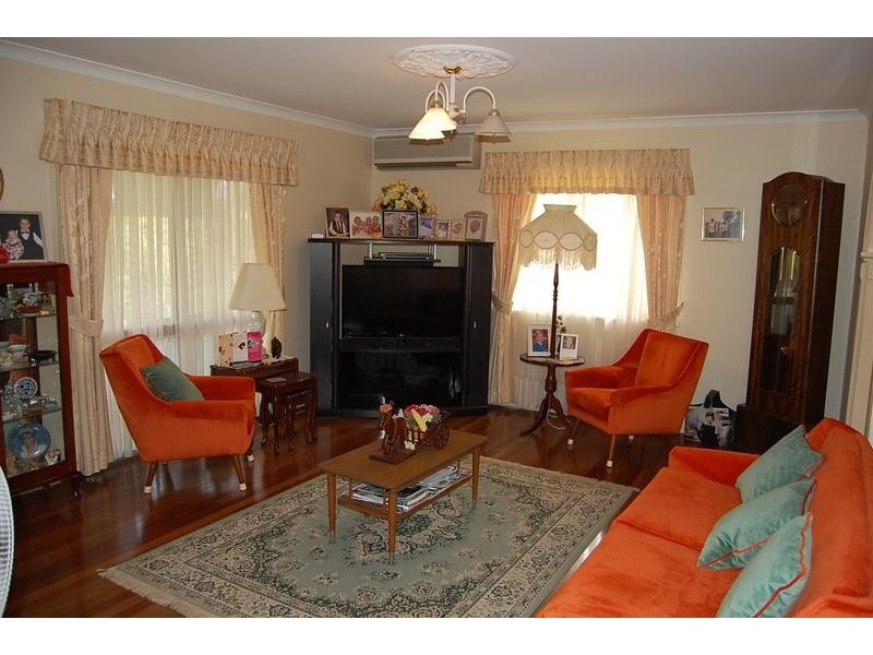 9 Blackwood Ave, North Ipswich QLD 4305