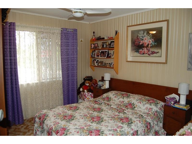 9 Blackwood Ave, North Ipswich QLD 4305