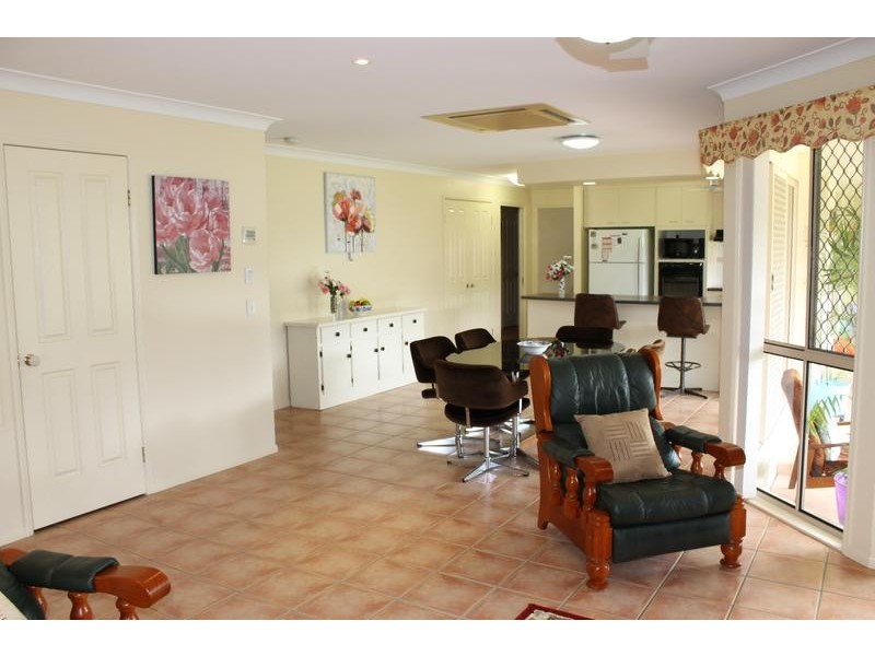 10 Pearse Drive, Brassall QLD 4305