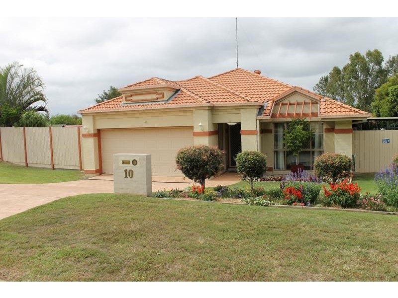 10 Pearse Drive, Brassall QLD 4305