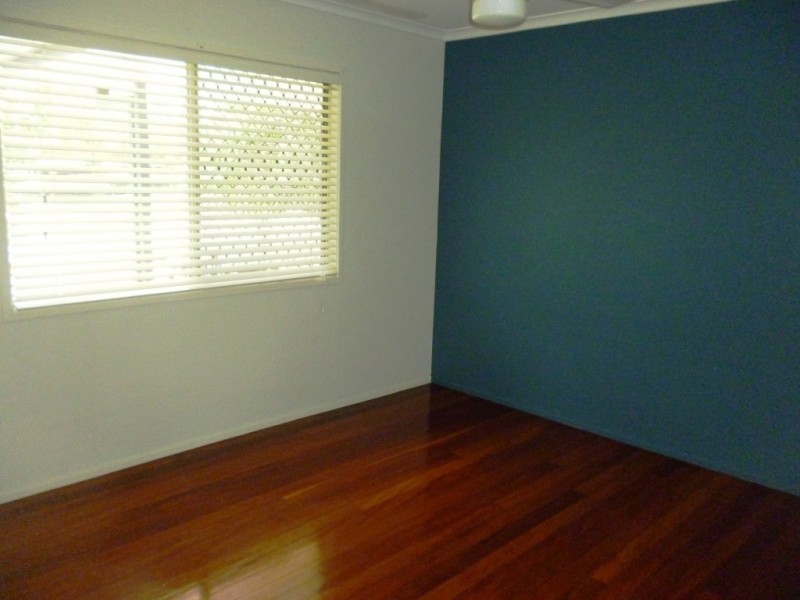 75 Lance Drive, Flinders View QLD 4305